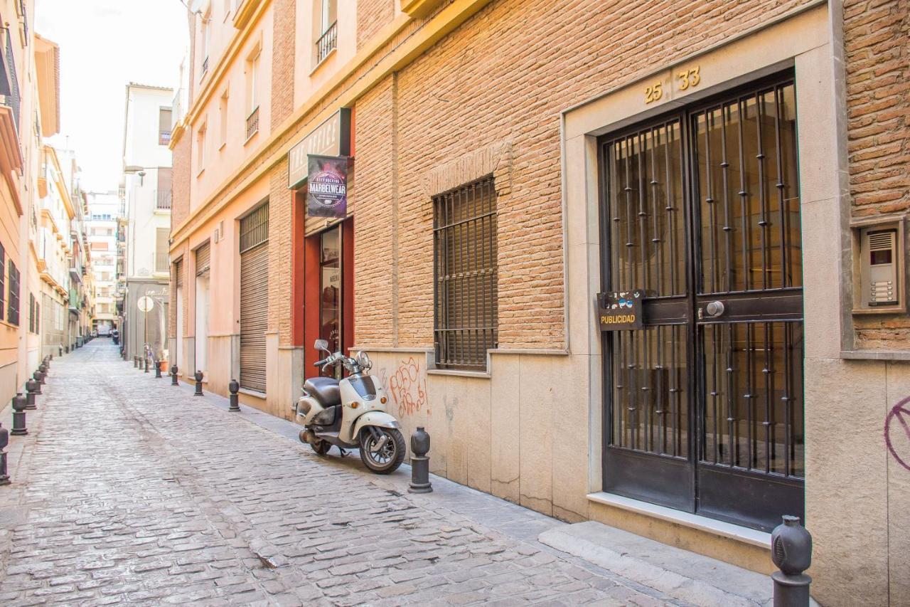 Ibericabeds Rejas Basic Appartamento Granada Esterno foto