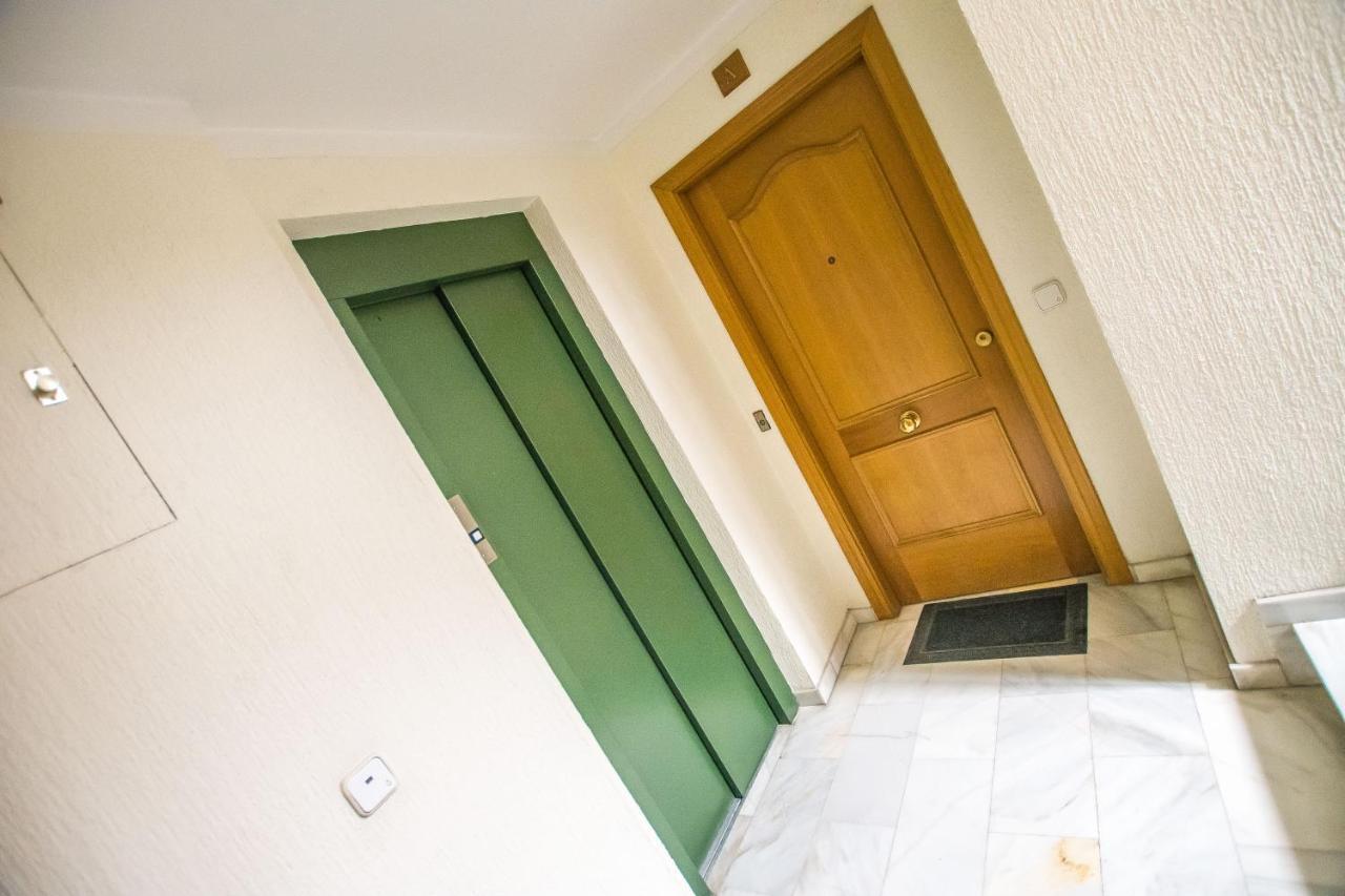 Ibericabeds Rejas Basic Appartamento Granada Esterno foto